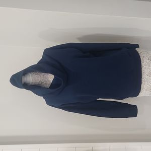 Zyia Activewear hoodie size M